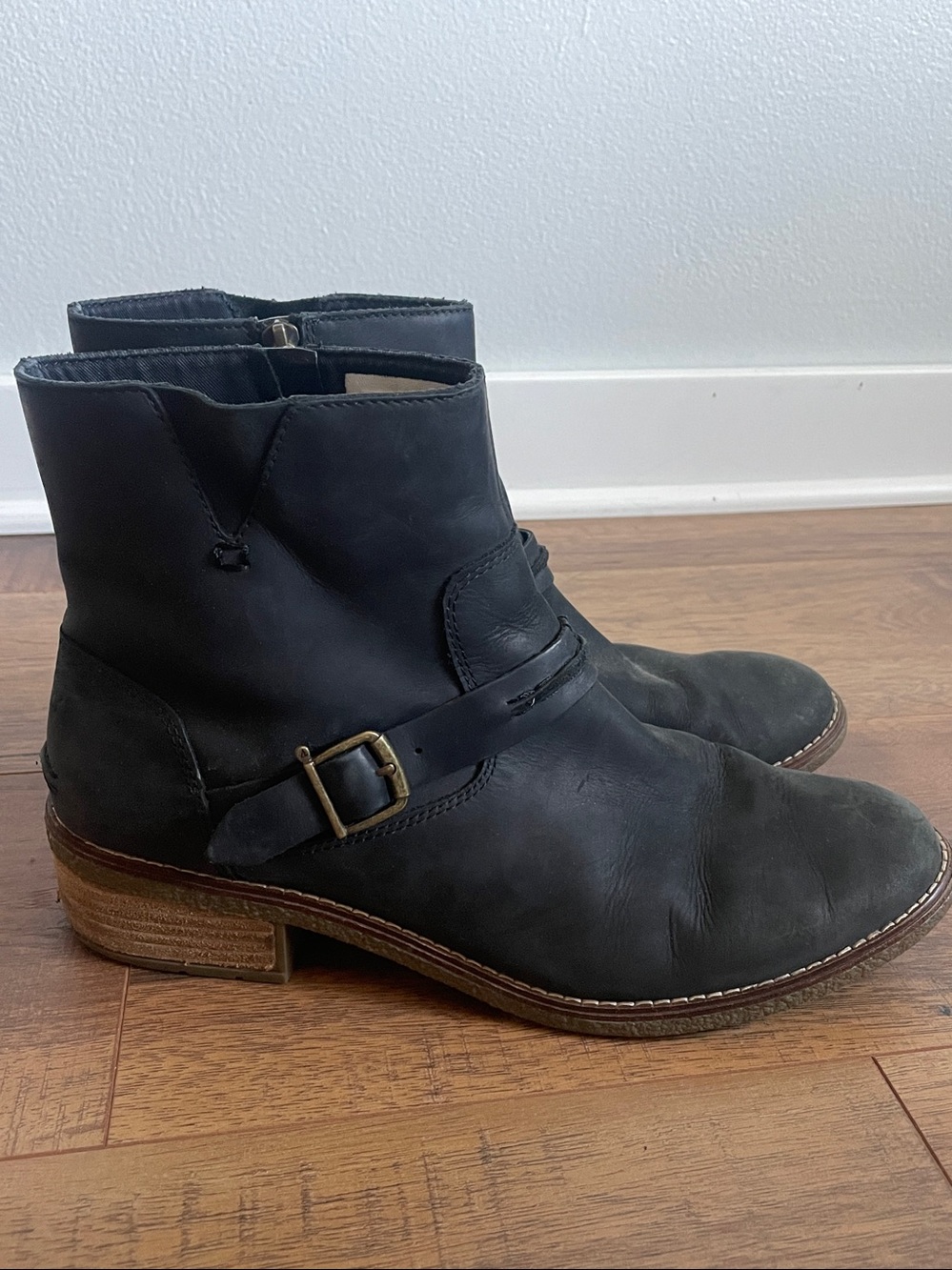 Sperry Suede Leather Black Ankle Booties Size‎ 11